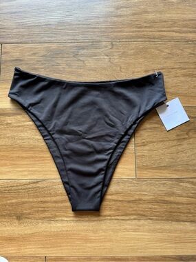 Divino Seas Black High Cut Bikini Bottom Size Large NWT